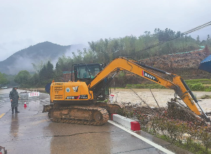 闽北各地全力应对强降雨天气，邵武雨量最大转移两千多人